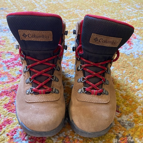 Columbia Shoes - Womens waterproof Columbia hiking boots